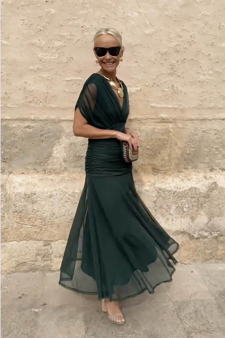 Carmelina | Abito Elegante con Scollo a V