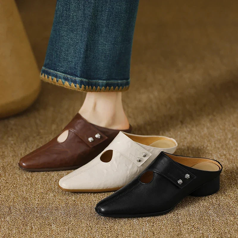Miles | Mules a Punta con Dettagli Cut-Out