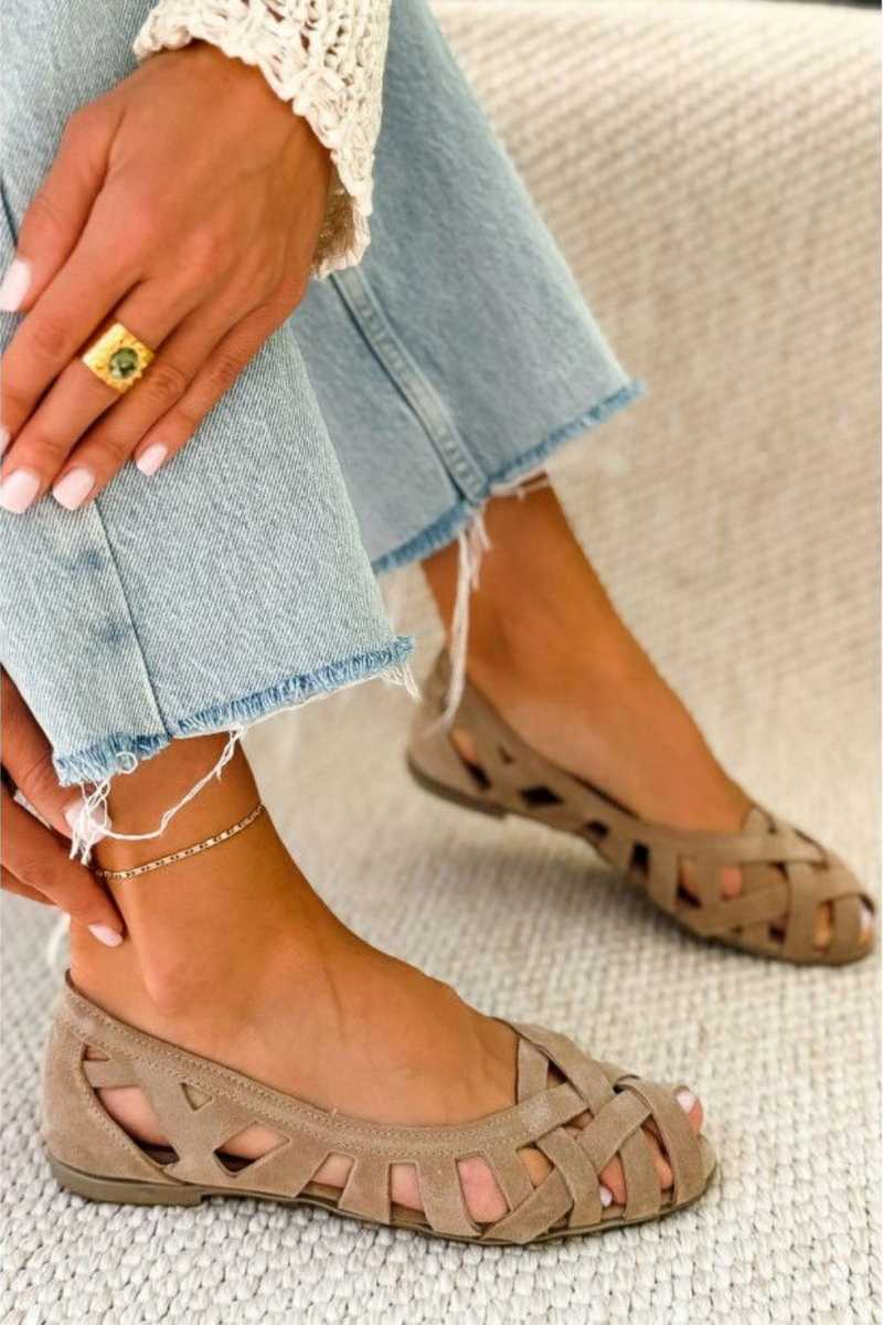 Valeria | Sandali Bassi con Fasce Intrecciate