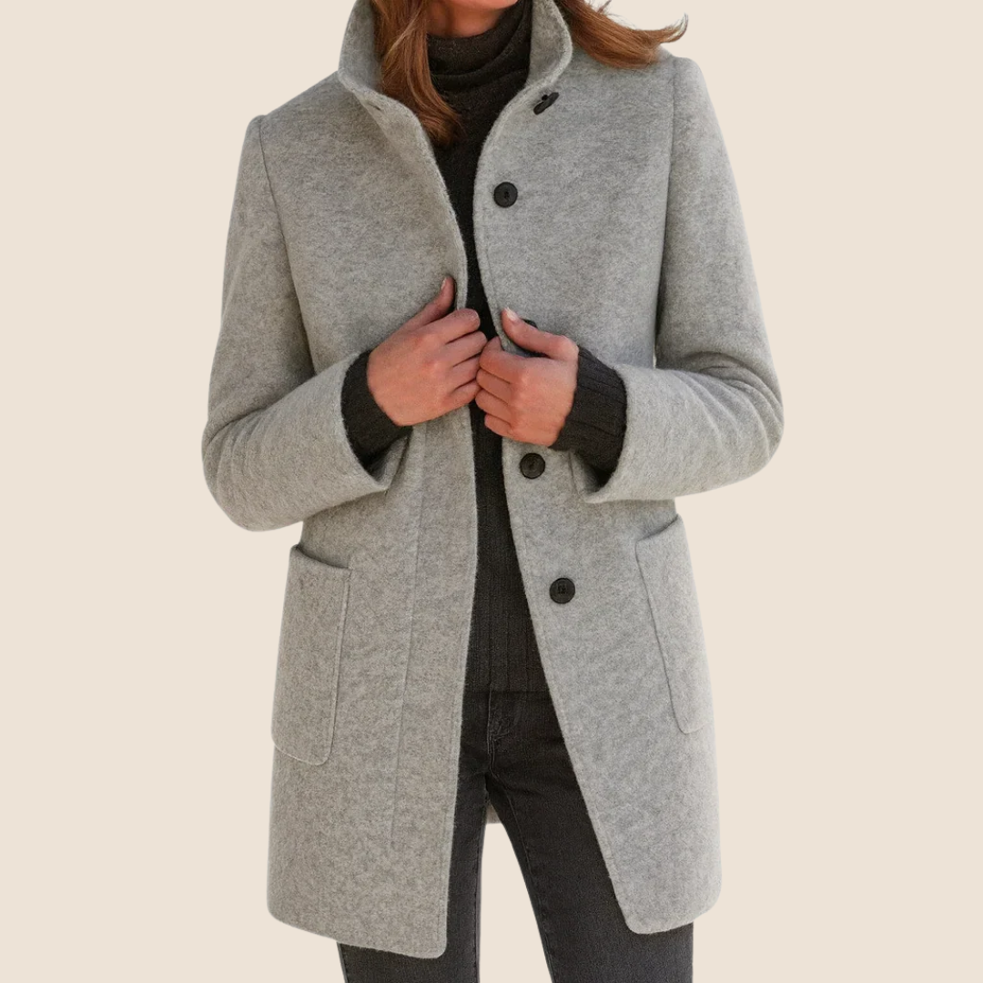 Alyanna | Cappotto con Colletto e Bottoni