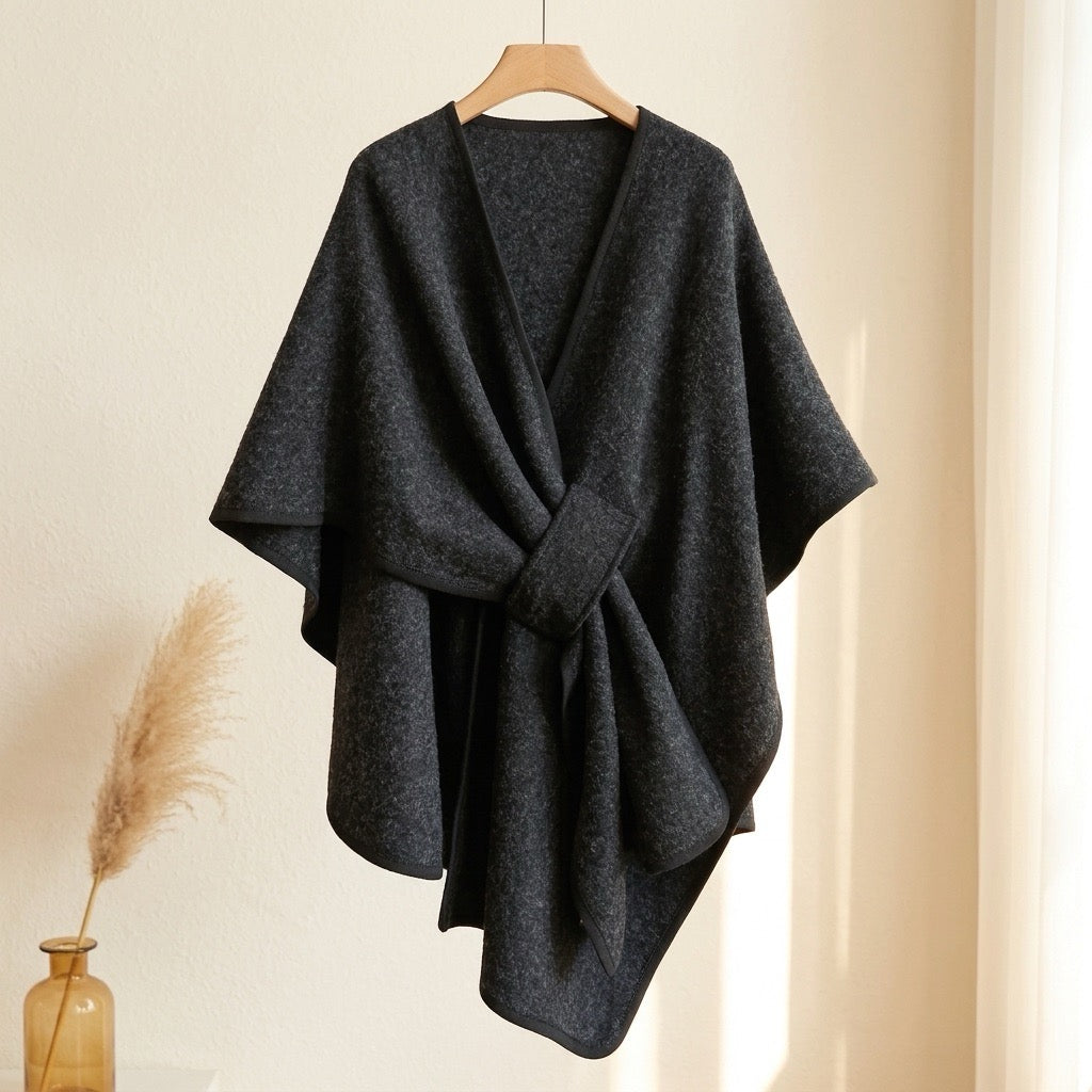 Akari | Poncho con Passante Frontale