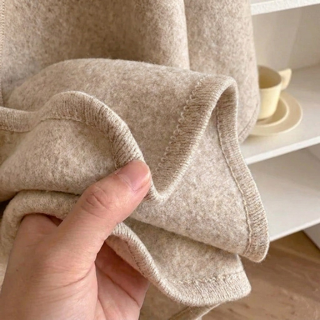 Akari | Poncho con Passante Frontale