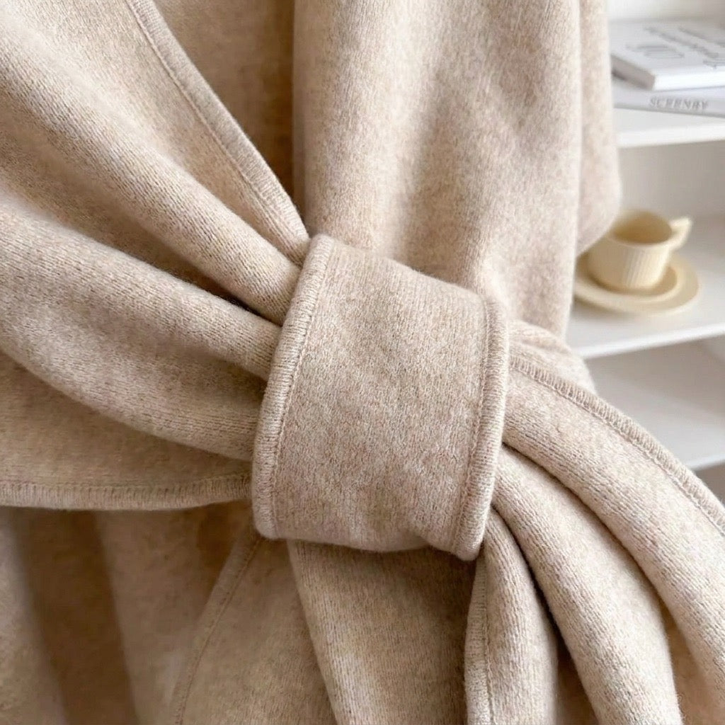 Akari | Poncho con Passante Frontale
