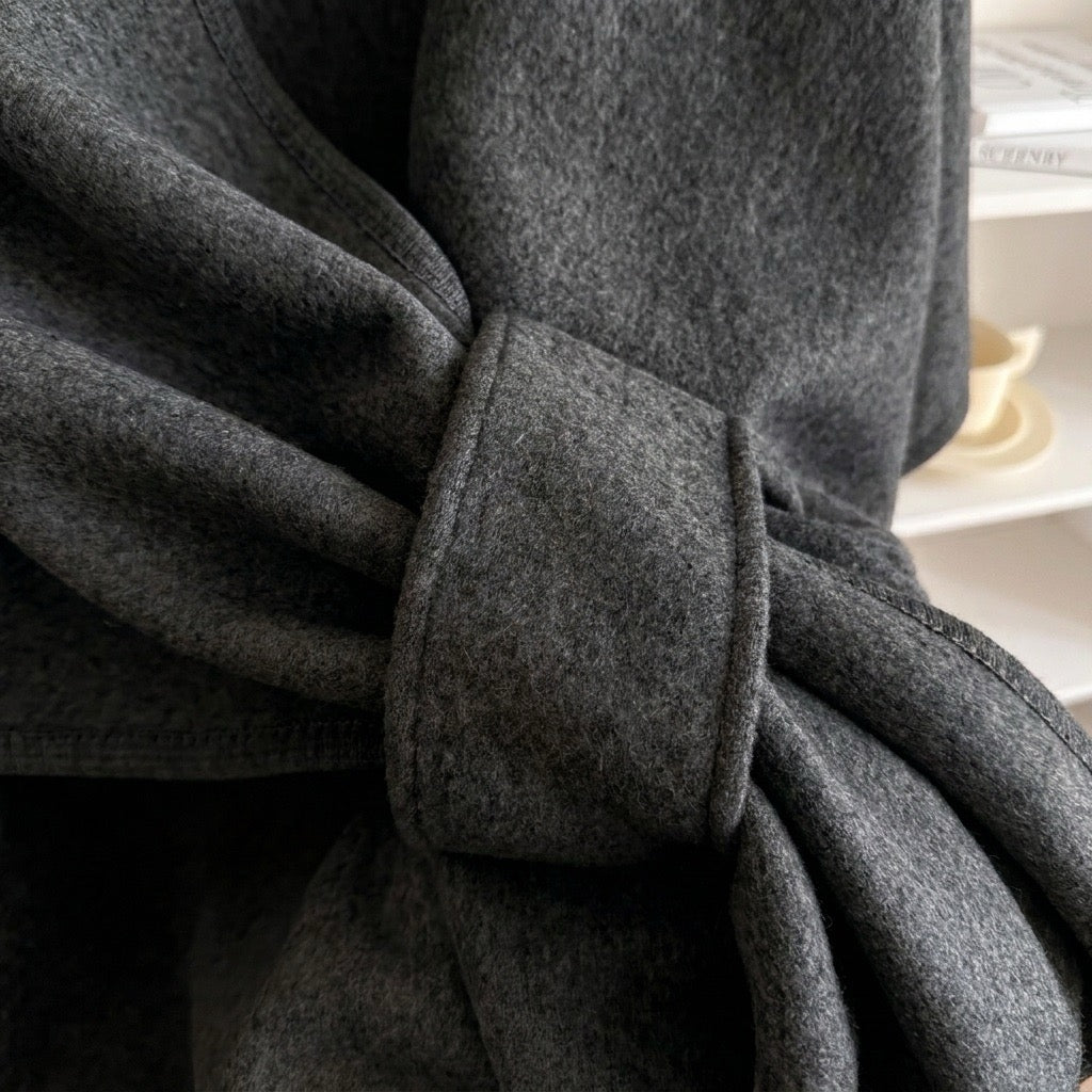 Akari | Poncho con Passante Frontale