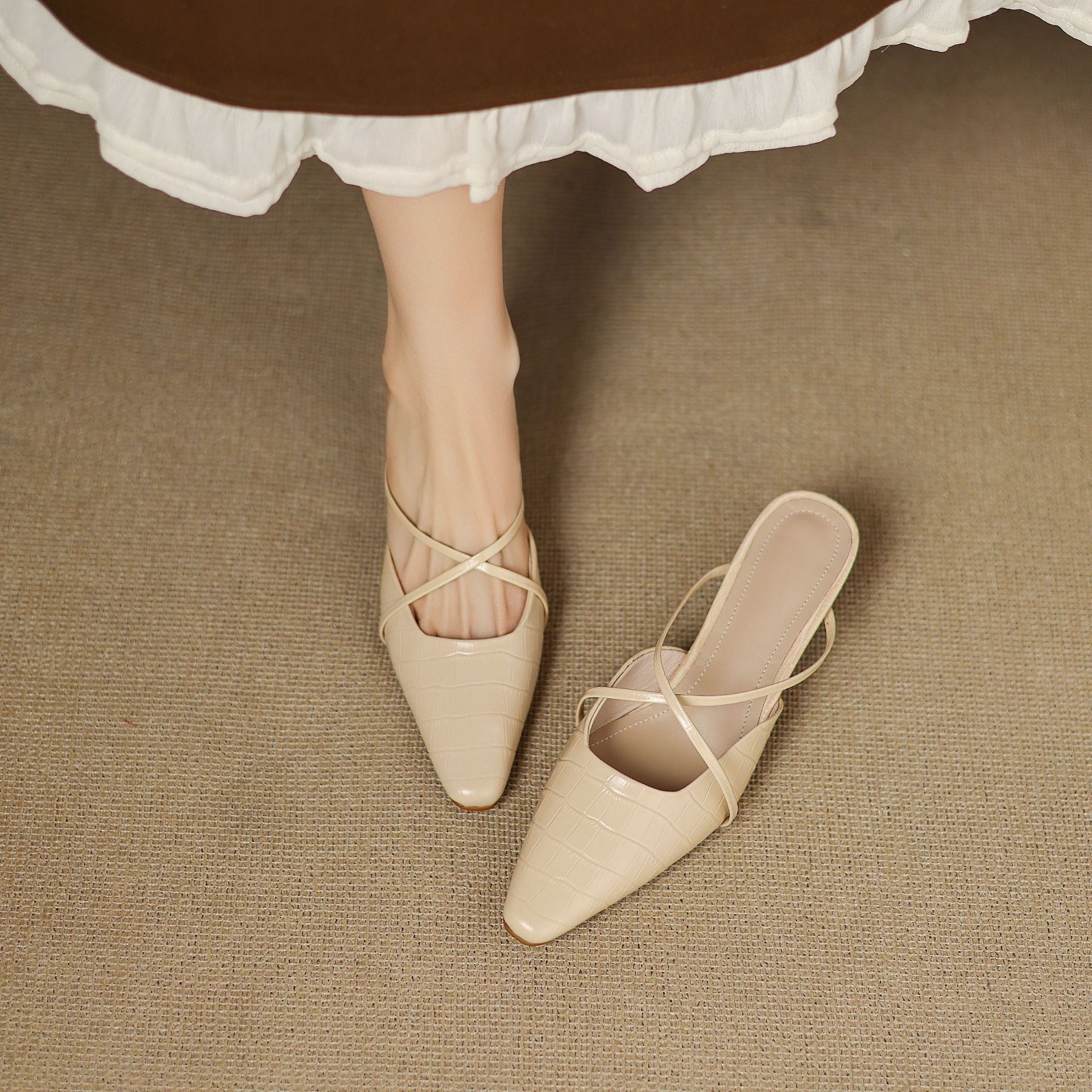 Cris | Mules a Punta con Cinturini Incrociati