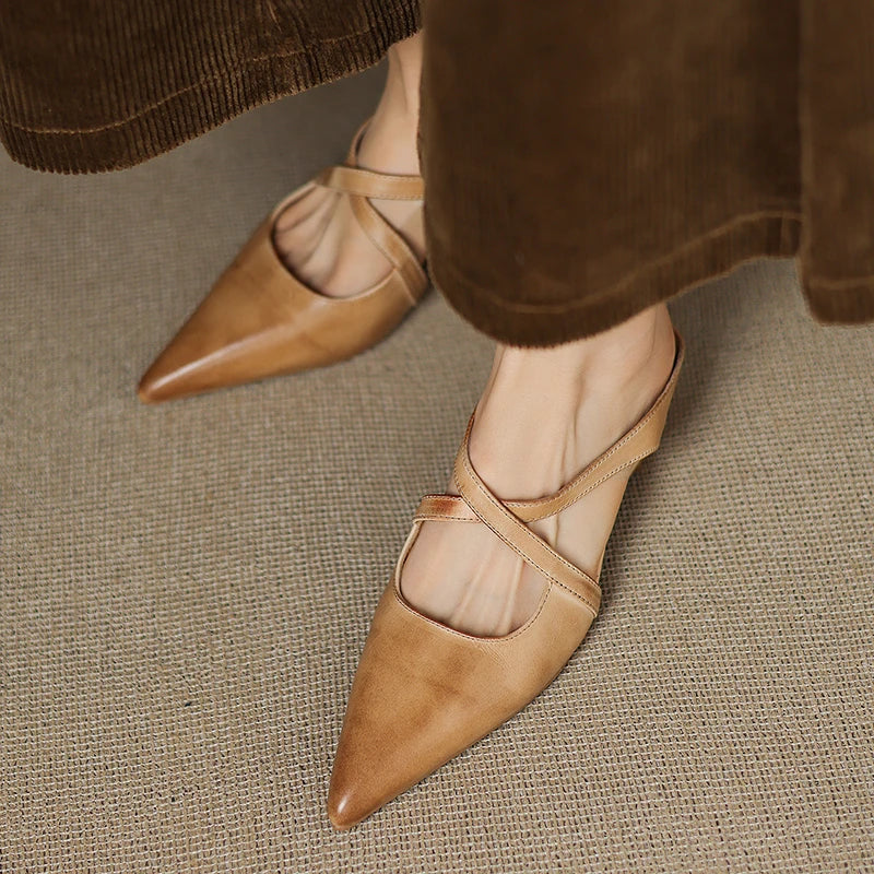 Carmela | Mules a Punta con Cinturini Incrociati