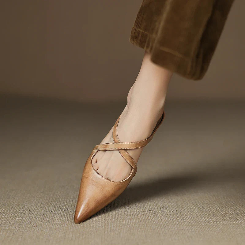 Carmela | Mules a Punta con Cinturini Incrociati