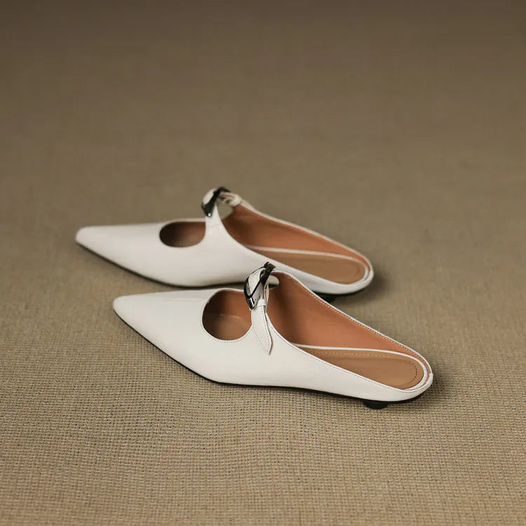 Regine | Mules a Punta con Fibbia