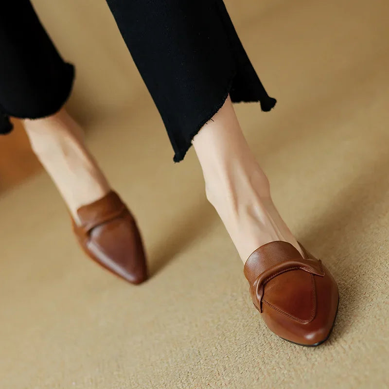 Marcella | Mules a Punta con Fiocco