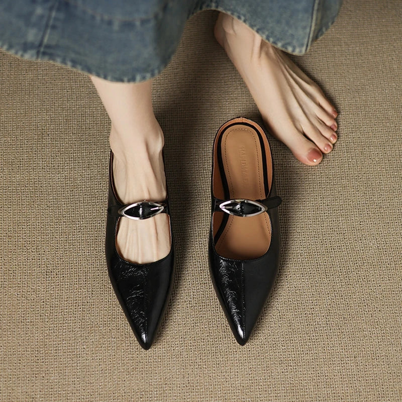 Regine | Mules a Punta con Fibbia