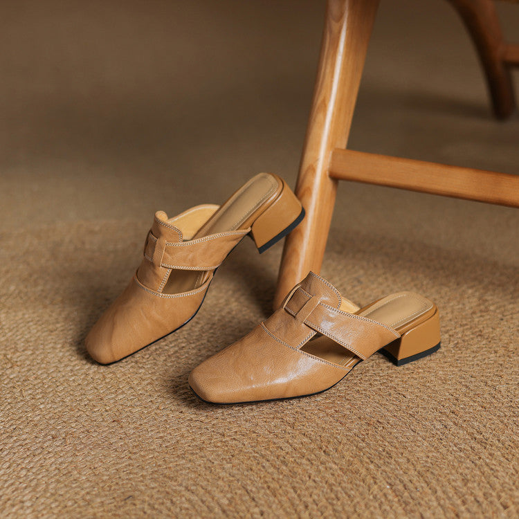 Carolina | Mules con Cinturino e Punta Quadrata