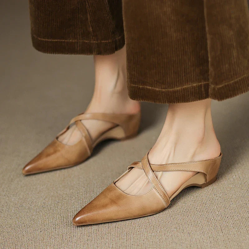 Carmela | Mules a Punta con Cinturini Incrociati