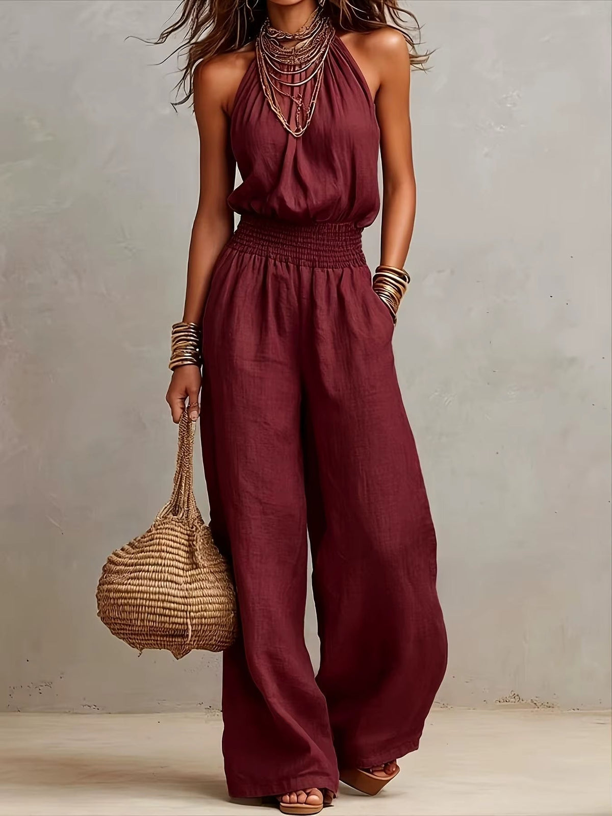 Amelia | Tuta Halter con Gamba Ampia